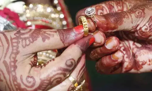 अनोखा चोर: सगाई समारोह से चुराए गहने, 20 दिन बाद कूरियर से वापस भेजे, सब दंग रह गए अनोखा चोर: सगाई समारोह से चुराए गहने, 20 दिन बाद कूरियर से वापस भेजे, सब दंग रह गए