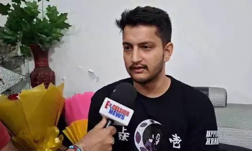JKAS टॉपर ने सफलता पाने के लिए कड़ी मेहनत और सोशल मीडिया से दूरी को अहम बताया JKAS टॉपर ने सफलता पाने के लिए कड़ी मेहनत और सोशल मीडिया से दूरी को अहम बताया