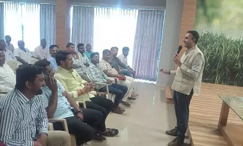 बैंक किसानों को विभिन्न ऋण सुविधाएँ प्रदान करता है: केनरा बैंक RGM पनिशायन बैंक किसानों को विभिन्न ऋण सुविधाएँ प्रदान करता है: केनरा बैंक RGM पनिशायन