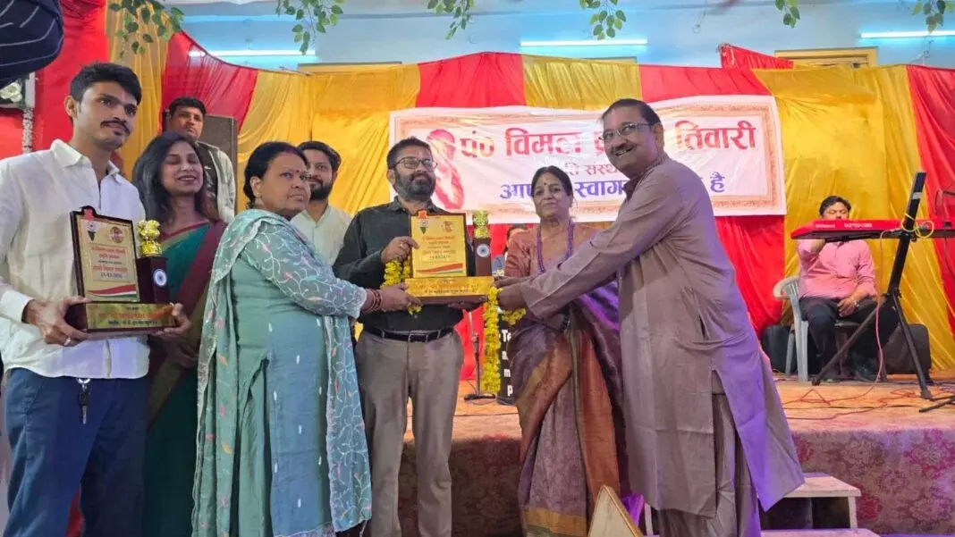 Farrukhabad: होली मिलन समारोह में मानवेंद्र सिंह का भव्य आगमन