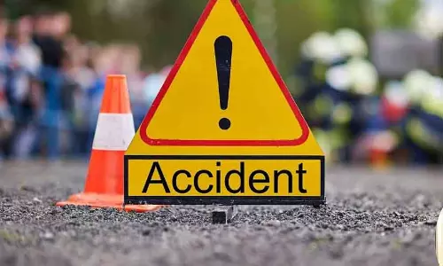 Kerala : कार खाई में गिरने से छह घायल
