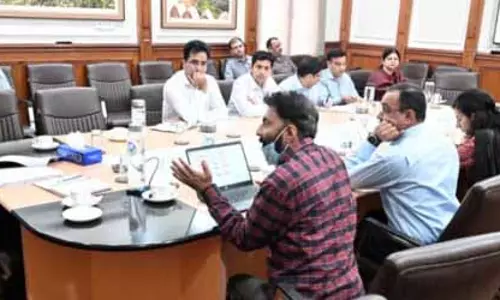 CS ने ज़मीन के रिकॉर्ड के डिजिटलीकरण की प्रमुख पहलों की समीक्षा की