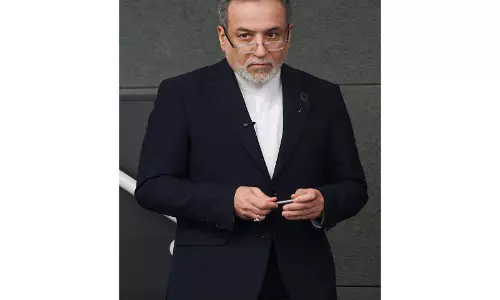 Iran के विदेश मंत्री अराघची ने कहा, अमेरिकी हमलों के बाद परमाणु सामग्री दब गई