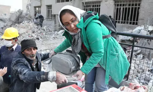 ईरान में इंटरनेट ब्लैकआउट का 17वां दिन, बाहरी दुनिया से संपर्क बेहद मुश्किल ईरान में इंटरनेट ब्लैकआउट का 17वां दिन, बाहरी दुनिया से संपर्क बेहद मुश्किल