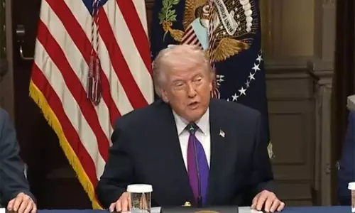 आलोचनाओं के बीच Trump ने रूढ़िवादी टिप्पणीकार मार्क लेविन की तारीफ़ की