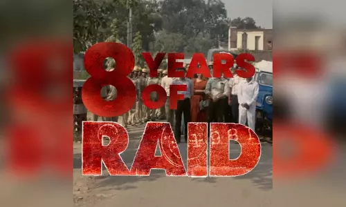अजय देवगन ने रेड के 8 साल पूरे होने का मनाया जश्न अजय देवगन ने रेड के 8 साल पूरे होने का मनाया जश्न