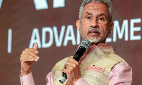 ATVK ने जम्मू-कश्मीर में आतंकवाद पीड़ितों के परिवारों के लिए नियुक्ति पत्रों का स्वागत किया ATVK ने जम्मू-कश्मीर में आतंकवाद पीड़ितों के परिवारों के लिए नियुक्ति पत्रों का स्वागत किया