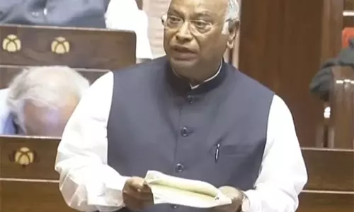 खड़गे ने राज्यसभा में LPG की कमी पर चिंता जताई, केंद्रीय मंत्री जेपी नड्डा ने कांग्रेस पर पलटवार किया खड़गे ने राज्यसभा में LPG की कमी पर चिंता जताई, केंद्रीय मंत्री जेपी नड्डा ने कांग्रेस पर पलटवार किया