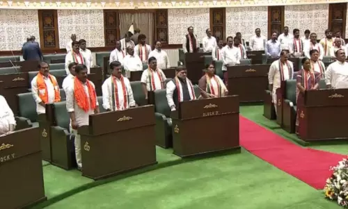 AIMIM के नेता वंदे मातरम गीत के दौरान तेलंगाना विधानसभा से बाहर चले गए
