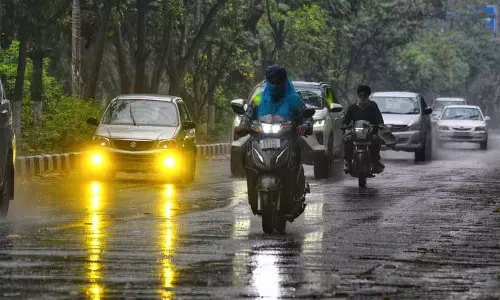 Ludhiana: हल्की बारिश से गर्मी से राहत मिली, तापमान 8°C गिरा Ludhiana: हल्की बारिश से गर्मी से राहत मिली, तापमान 8°C गिरा