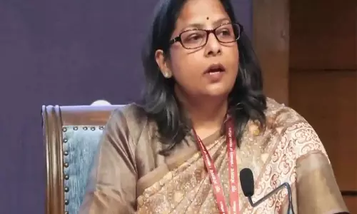 कच्चा तेल पर्याप्त मात्रा में उपलब्ध, पेट्रोल पंप सामान्य रूप से चल रहे हैं: Petroleum Ministry