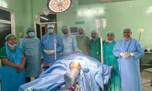 तेलंगाना के पालवांचा CHC में दूसरी सफल घुटना बदलने की सर्जरी, मरीज को मिला मुफ्त इलाज तेलंगाना के पालवांचा CHC में दूसरी सफल घुटना बदलने की सर्जरी, मरीज को मिला मुफ्त इलाज