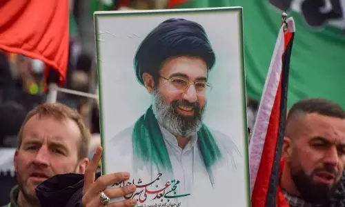 Mojtaba Khamenei इलाज के लिए मॉस्को पहुंचे; ट्रंप खर्ग द्वीप पर हमला करेंगे Mojtaba Khamenei इलाज के लिए मॉस्को पहुंचे; ट्रंप खर्ग द्वीप पर हमला करेंगे