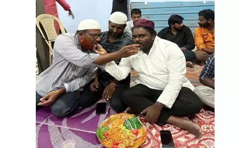 Huzurnagar Jana Sena प्रमुख ने सांप्रदायिक सद्भाव का आह्वान किया Huzurnagar Jana Sena प्रमुख ने सांप्रदायिक सद्भाव का आह्वान किया