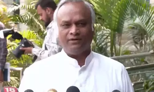 विधानसभा चुनाव की तारीखों के ऐलान के बाद, प्रियंका खड़गे ने आरोप लगाया, EC ने BJP से सलाह ली विधानसभा चुनाव की तारीखों के ऐलान के बाद, प्रियंका खड़गे ने आरोप लगाया, EC ने BJP से सलाह ली