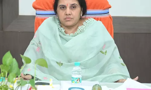भाठागांव रोड निर्माण में देरी पर महापौर नाराज, ठेकेदार को भेजा नोटिस भाठागांव रोड निर्माण में देरी पर महापौर नाराज, ठेकेदार को भेजा नोटिस