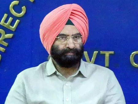 दिल्ली में एलपीजी सप्लाई को लेकर सरकार ने दिया भरोसा, अफवाहों पर ध्यान न देने की अपील दिल्ली में एलपीजी सप्लाई को लेकर सरकार ने दिया भरोसा, अफवाहों पर ध्यान न देने की अपील