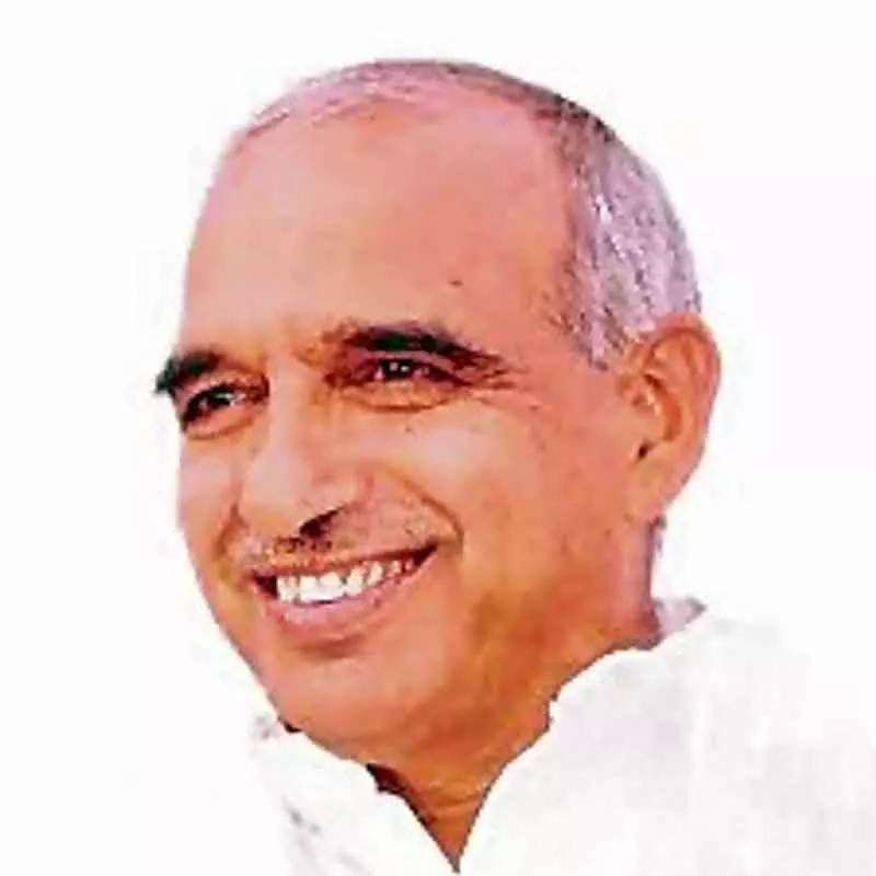 Hisar संपत सिंह: फसल योजना के तहत निजी बीमा कंपनियाँ किसानों को लूट रही Hisar संपत सिंह: फसल योजना के तहत निजी बीमा कंपनियाँ किसानों को लूट रही
