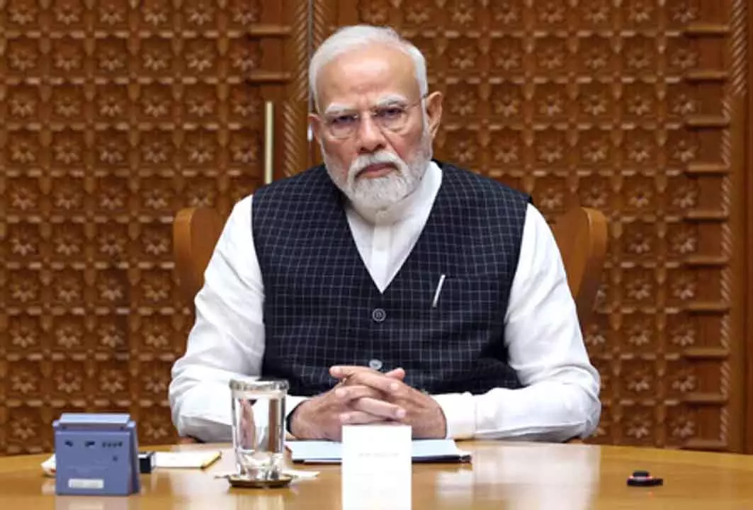 PM Modi ने एससीबी अस्पताल में आग लगने की घटना पर दुख जताया, अनुग्रह राशि की घोषणा की PM Modi ने एससीबी अस्पताल में आग लगने की घटना पर दुख जताया, अनुग्रह राशि की घोषणा की