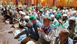 SRINAGAR अल्ताफ बुखारी ने शब-ए-कद्र पर लोगों को बधाई दी SRINAGAR अल्ताफ बुखारी ने शब-ए-कद्र पर लोगों को बधाई दी