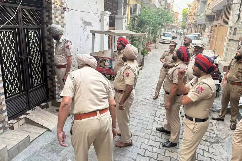 Ludhiana पुलिस ने नशीले पदार्थों और संगठित अपराध के खिलाफ कार्रवाई में राज्य के औसत से बेहतर प्रदर्शन किया Ludhiana पुलिस ने नशीले पदार्थों और संगठित अपराध के खिलाफ कार्रवाई में राज्य के औसत से बेहतर प्रदर्शन किया