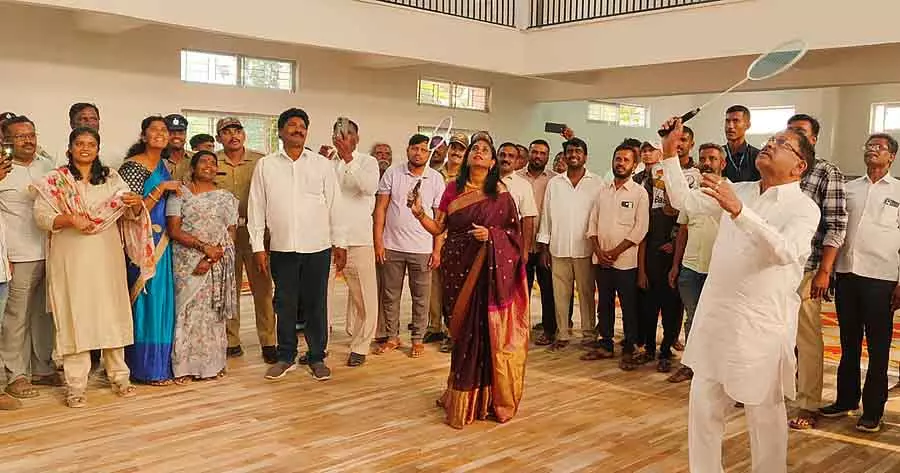 आरोप कि गारंटी से विकास कार्यों के लिए कोई पैसा नहीं है, सच्चाई से कोसों दूर है: G. Parameshwara. आरोप कि गारंटी से विकास कार्यों के लिए कोई पैसा नहीं है, सच्चाई से कोसों दूर है: G. Parameshwara.
