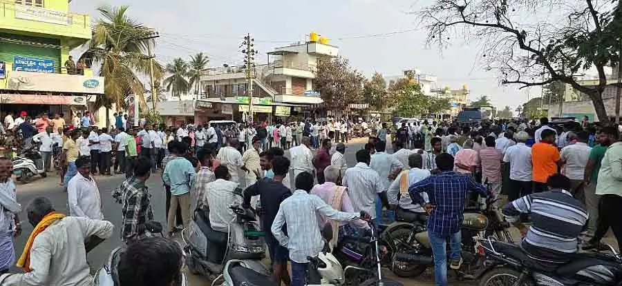 Ballot पेपर के दुरुपयोग के आरोप: संतेमवत्तूर सहकारी समिति के चुनाव रद्द Ballot पेपर के दुरुपयोग के आरोप: संतेमवत्तूर सहकारी समिति के चुनाव रद्द