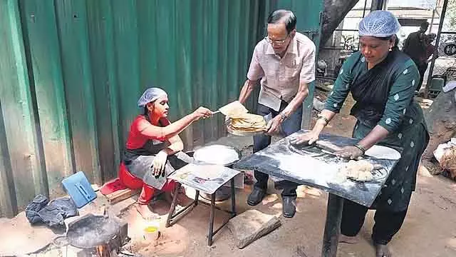 कर्नाटक में LPG सिलेंडर की समस्या का समाधान करें: CM ने केंद्र सरकार को पत्र लिखा कर्नाटक में LPG सिलेंडर की समस्या का समाधान करें: CM ने केंद्र सरकार को पत्र लिखा