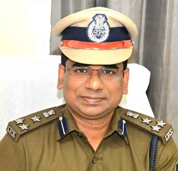 CISF में डीआईजी बनाए गए रायपुर के एसपी रहे IPS संतोष सिंह CISF में डीआईजी बनाए गए रायपुर के एसपी रहे IPS संतोष सिंह