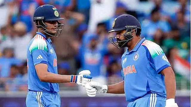 BCCI पुरस्कार समारोह: इतिहास को दोबारा न लिखें; रोहित शर्मा के प्रशंसक भड़के BCCI पुरस्कार समारोह: इतिहास को दोबारा न लिखें; रोहित शर्मा के प्रशंसक भड़के
