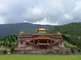 मठों को शिक्षा और बौद्धिक अनुसंधान के केंद्र के रूप में कार्य करना चाहिए: Khandu मठों को शिक्षा और बौद्धिक अनुसंधान के केंद्र के रूप में कार्य करना चाहिए: Khandu
