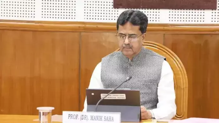 Tripura के मुख्यमंत्री ने सरकारी कर्मचारियों के लिए 5% DA बढ़ोतरी की घोषणा Tripura के मुख्यमंत्री ने सरकारी कर्मचारियों के लिए 5% DA बढ़ोतरी की घोषणा