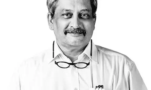 मनोहर पर्रिकर की पुण्यतिथि पर अमित शाह समेत कई नेताओं ने दी भावभीनी श्रद्धांजलि मनोहर पर्रिकर की पुण्यतिथि पर अमित शाह समेत कई नेताओं ने दी भावभीनी श्रद्धांजलि