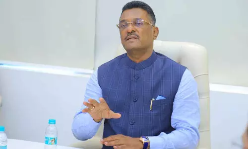 महाराष्ट्र 2037 तक MSRTC के 22,000 बसों के पूरे बेड़े को इलेक्ट्रिक में बदल देगा : परिवहन मंत्री महाराष्ट्र 2037 तक MSRTC के 22,000 बसों के पूरे बेड़े को इलेक्ट्रिक में बदल देगा : परिवहन मंत्री