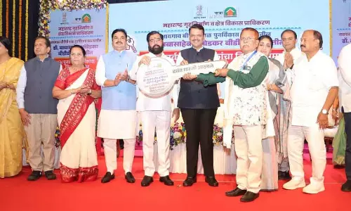 CM देवेंद्र फडणवीस ने 864 फ्लैट सौंपे, दिसंबर 2029 तक 15,593 घर पूरे करने का वादा किया