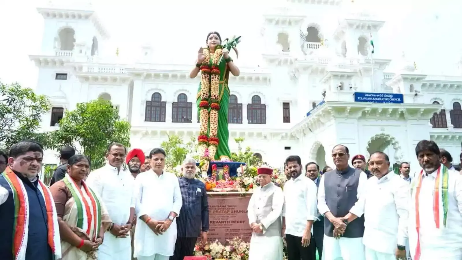 Telangana Chief Minister: BRS की नाकामियों पर बहस का समय अब खत्म, अब हमारी भविष्य की योजनाओं पर ध्यान दें Telangana Chief Minister: BRS की नाकामियों पर बहस का समय अब खत्म, अब हमारी भविष्य की योजनाओं पर ध्यान दें
