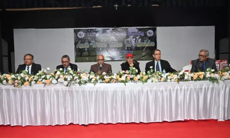 Assam का चाय उद्योग जलवायु परिवर्तन और बदलते उपभोक्ता रुझानों से प्रभावित