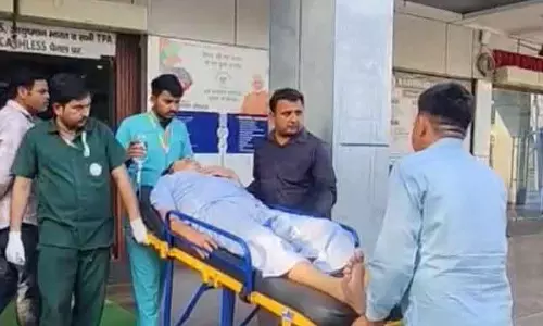 Haryana के फतेहाबाद में इंस्पेक्टर पर सर्विस रिवॉल्वर से गोली चलाई गई Haryana के फतेहाबाद में इंस्पेक्टर पर सर्विस रिवॉल्वर से गोली चलाई गई
