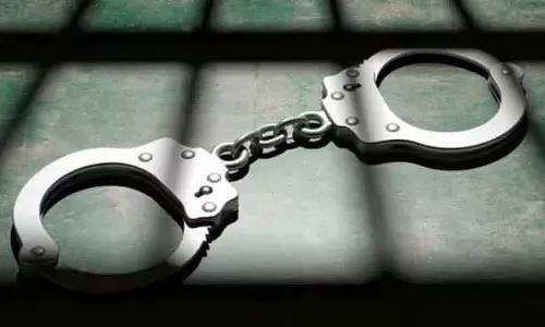 Karnataka : छात्रों को म्यूल अकाउंट खोलने का लालच देने के आरोप में 5 गिरफ़्तार Karnataka : छात्रों को म्यूल अकाउंट खोलने का लालच देने के आरोप में 5 गिरफ़्तार
