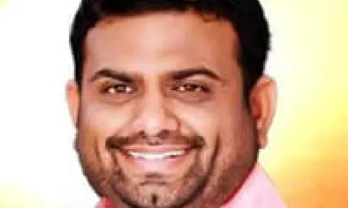 BRS ने ड्रग्स मामले में गिरफ्तार पूर्व विधायक को नोटिस जारी किया BRS ने ड्रग्स मामले में गिरफ्तार पूर्व विधायक को नोटिस जारी किया