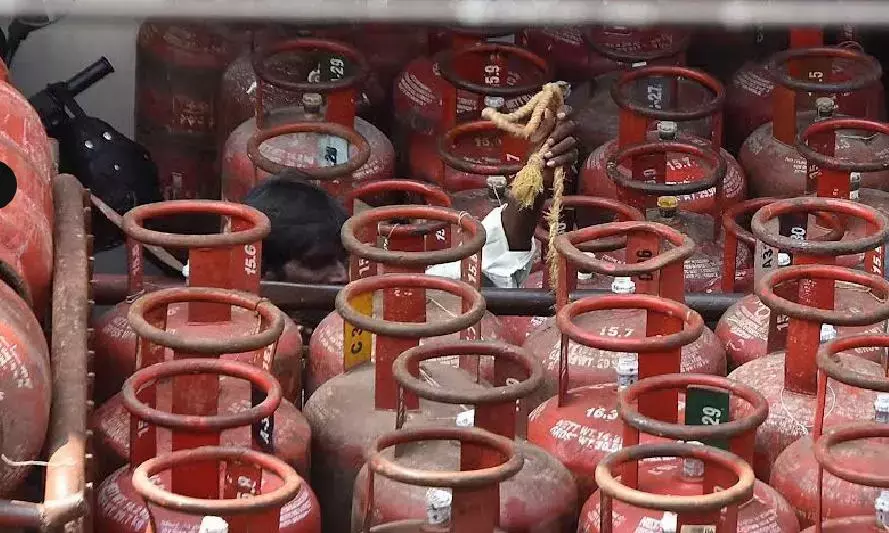 LPG की कमी के कारण 60% भोजनालय बंद