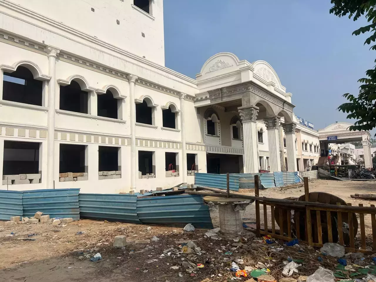 Andhra : नेल्लोर रेलवे स्टेशन के कायाकल्प में देरी Andhra : नेल्लोर रेलवे स्टेशन के कायाकल्प में देरी