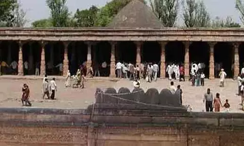 Indore: हाईकोर्ट के जज 2 अप्रैल से पहले विवादित भोजशाला कॉम्प्लेक्स का इंस्पेक्शन करेंगे Indore: हाईकोर्ट के जज 2 अप्रैल से पहले विवादित भोजशाला कॉम्प्लेक्स का इंस्पेक्शन करेंगे