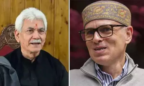 Srinagar शब-ए-कद्र पर सीएम, एलजी ने लोगों को दी बधाई Srinagar शब-ए-कद्र पर सीएम, एलजी ने लोगों को दी बधाई