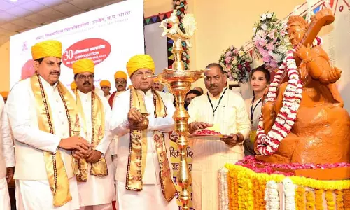 CM और ने 30वें दीक्षांत समारोह में उज्जैन के SVVU विश्वविद्यालय के छात्रों को सम्मानित किया