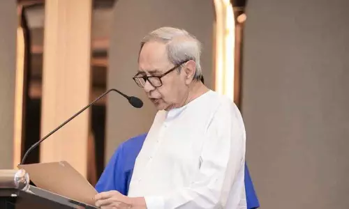 Naveen Patnaik ने स्वास्थ्य मंत्री के इस्तीफ़े और पीड़ितों के लिए ₹50 लाख की अनुग्रह राशि की मांग की Naveen Patnaik ने स्वास्थ्य मंत्री के इस्तीफ़े और पीड़ितों के लिए ₹50 लाख की अनुग्रह राशि की मांग की