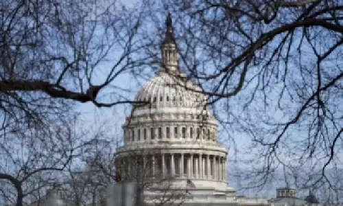 Senate Democrats ने क्यूबा युद्ध रोकने की पहल की Senate Democrats ने क्यूबा युद्ध रोकने की पहल की