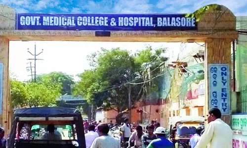 Soro में ट्रेन से गिरने के बाद दिव्यांग महिला गंभीर रूप से घायल Soro में ट्रेन से गिरने के बाद दिव्यांग महिला गंभीर रूप से घायल