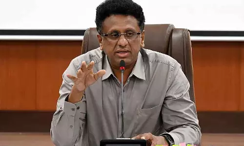 Karnataka : मंत्री एम.सी. सुधाकर विश्वविद्यालयों की स्थिति को लेकर नाराज़ है Karnataka : मंत्री एम.सी. सुधाकर विश्वविद्यालयों की स्थिति को लेकर नाराज़ है