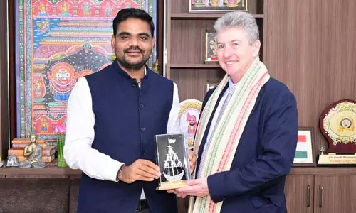 Bhubaneswar: ऑस्ट्रेलियाई महावाणिज्य दूत ने ओडिशा के मंत्री से मुलाक़ात की